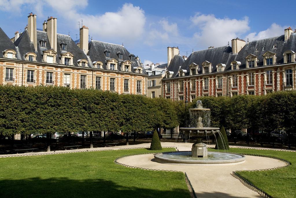 Le Pavillon De La Reine & Spa Parijs Buitenkant foto